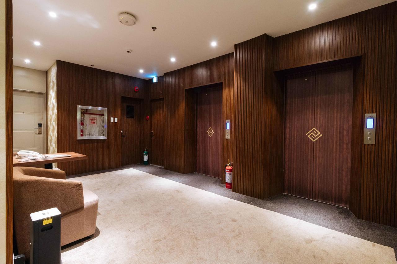 Reddoorz Premium @ South Triangle ケソンシティ エクステリア 写真