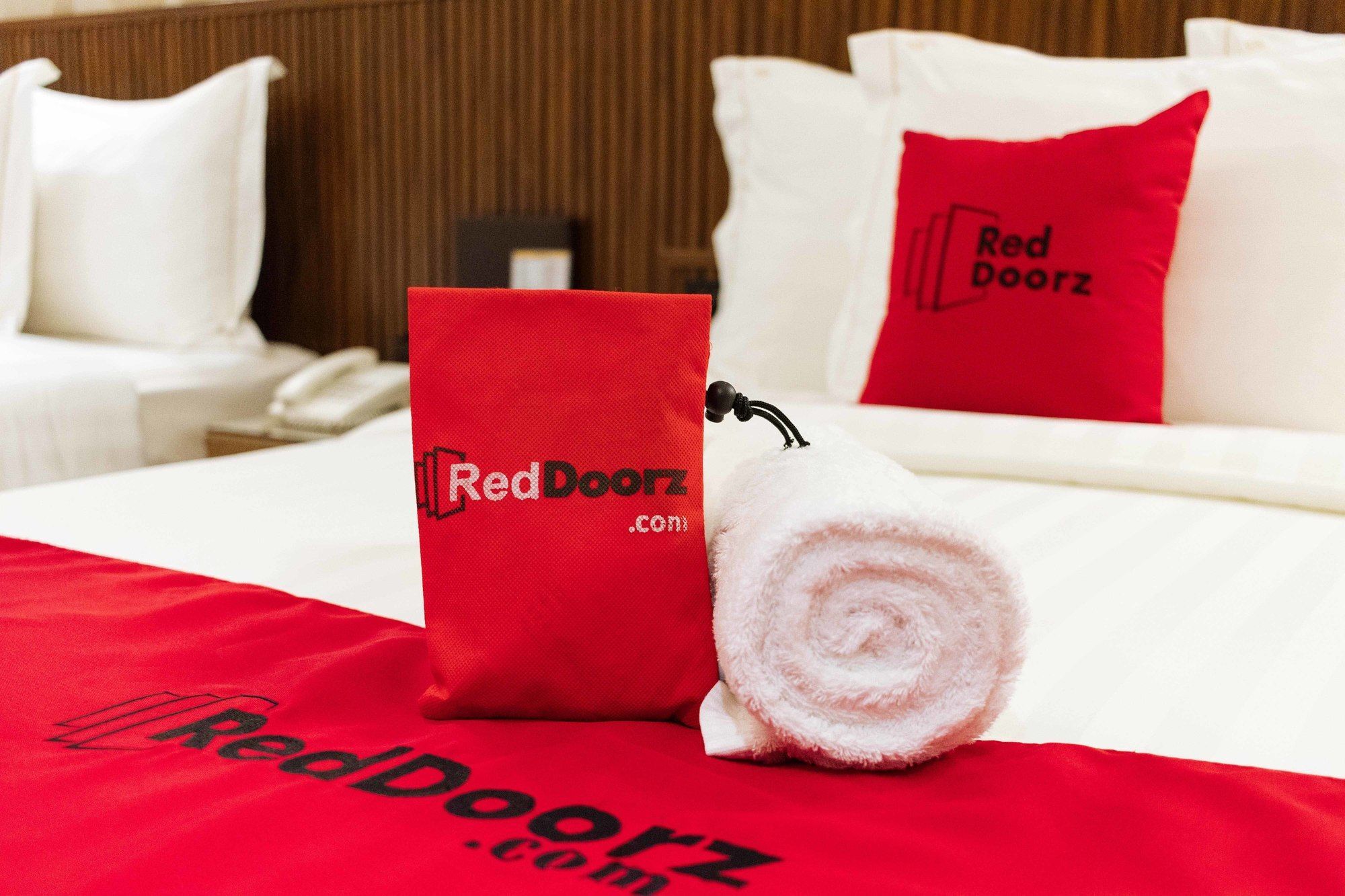 Reddoorz Premium @ South Triangle ケソンシティ エクステリア 写真